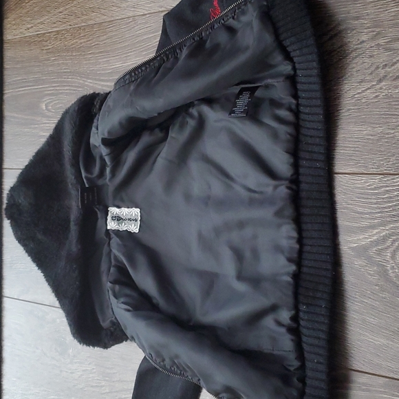 🖤 GUESS Kids Faux Fur Jacket -  24M - Picture 9 of 12